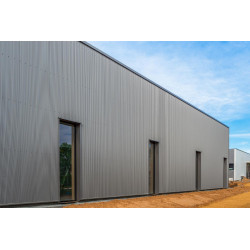 Bardage architectural Brise H 10mm x L 377 - 406 mm 25µ