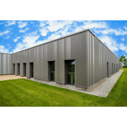 Bardage architectural Brise Vario2 H 42mm x L 750mm 25µ